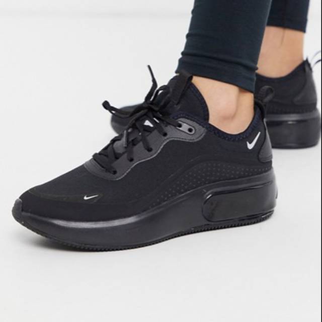 Jual Sepatu Wanita Nike Air Max Dia "Triple Black " | Shopee Indonesia