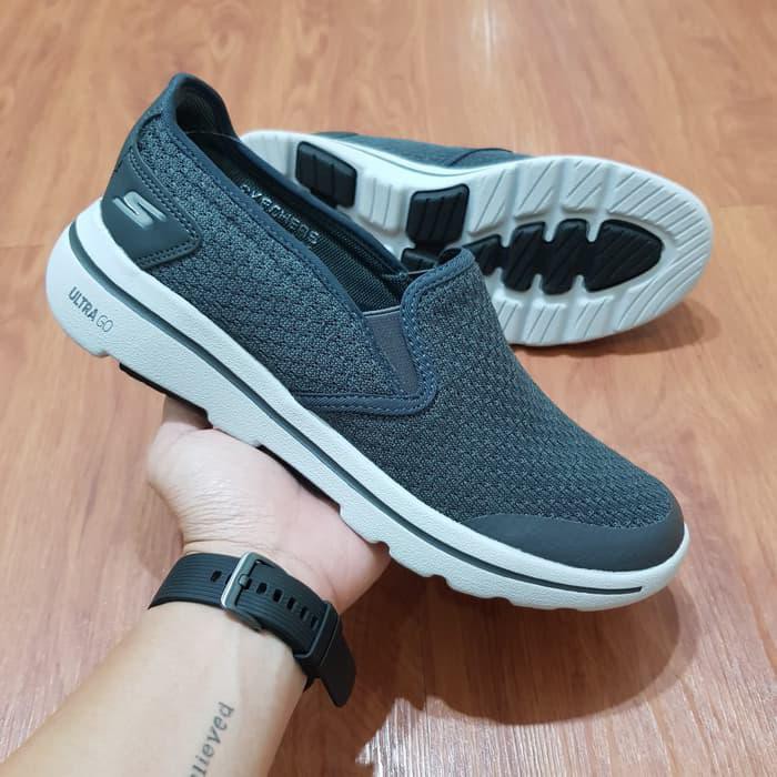 Jual Sepatu Skechers Gowalk 5 Apprize - Grey / Skechers Man | Shopee Indonesia