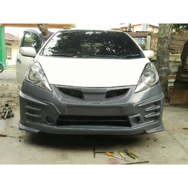 Bodykit honda jazz full bumper depan belakang bahan fiberglass