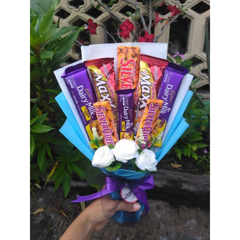 Jual Buket Coklat/ Buket Snack Silverqueen Dairy Milk | Shopee Indonesia
