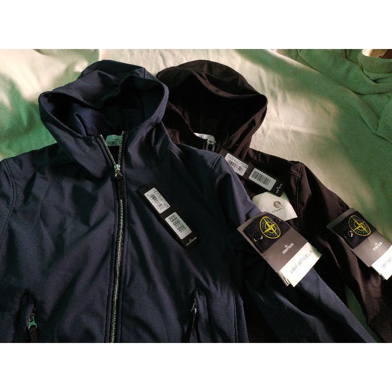 Jual Stone Island Lightweight Soft Shell-R Jacket | Shopee Indonesia