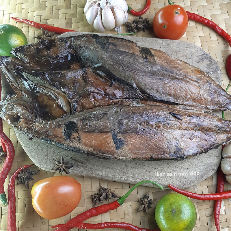 IKAN ASAP TONGKOL / IKAN ASAP TONGKOL CAKALANG / IKAN