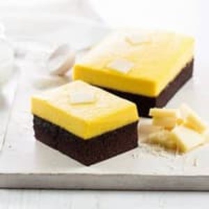 Jual Brownies Amanda Cheese Cream / Brownies Kukus Keju Krem Khas Bandung | Shopee Indonesia