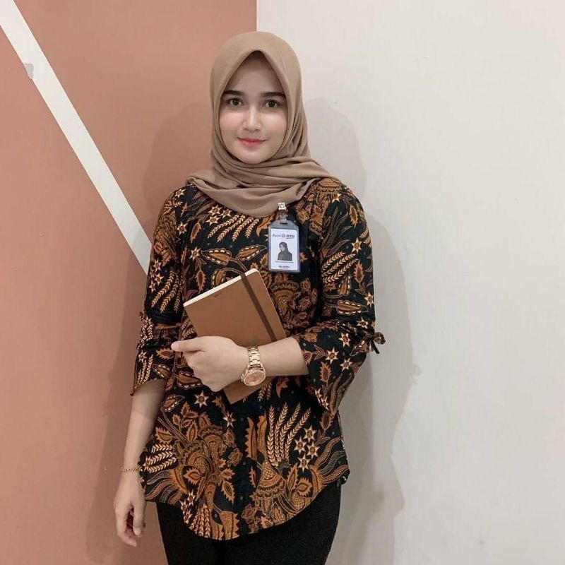 Jual BAJU BATIK WANITA SERAGAM KERJA kemeja batik wanita Indonesia|Shopee  Indonesia