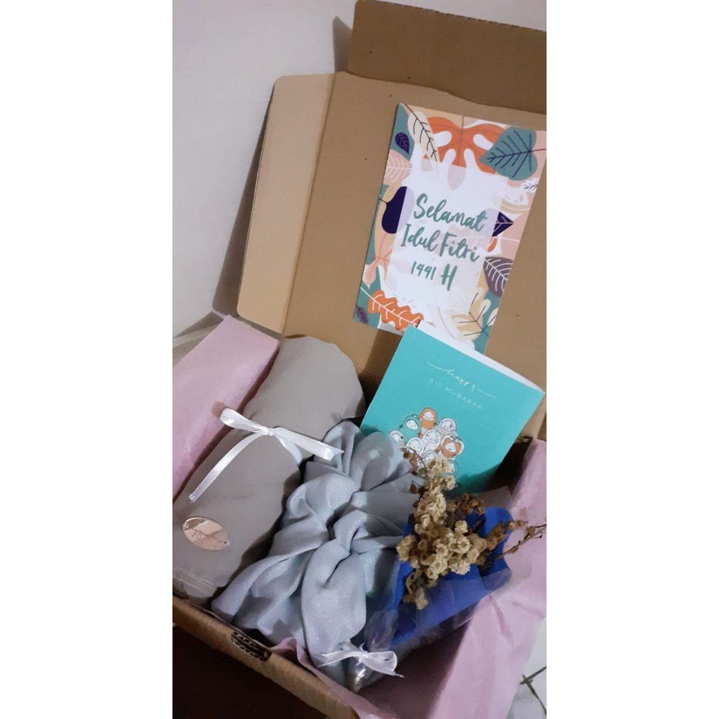 Hampers Hijab Lebaran / Hadiah Ulang Tahun / Hadiah