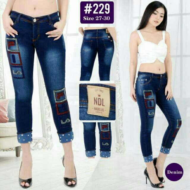 Gambar Celana Levis Mutiara Atena Galeri