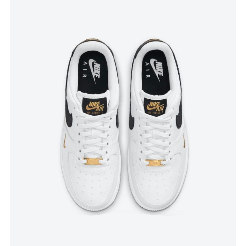Jual Nike Air Force 1 07 Essential White/Black/Metallic Gold Original Resmi | Shopee Indonesia