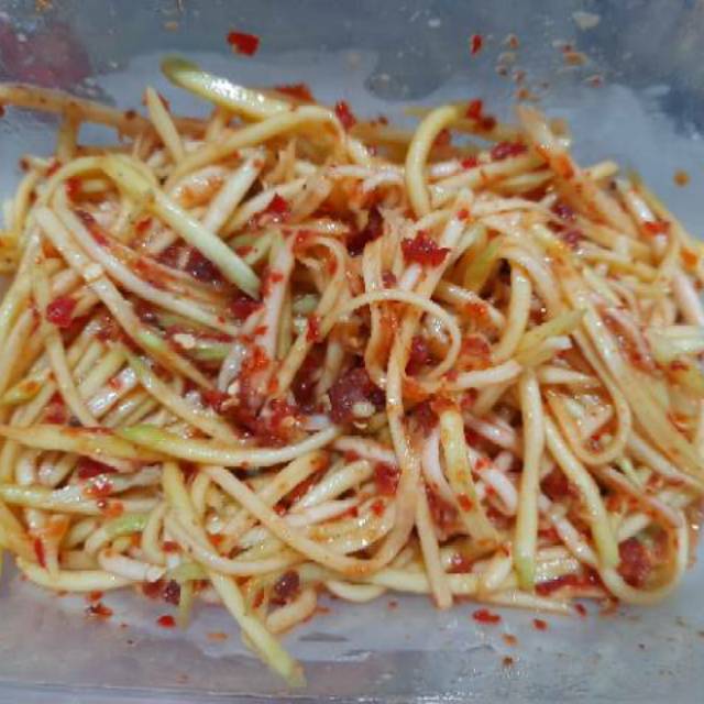 Rujak mangga muda serut + (bumbu bangkok atau sambel rujak terasi atau