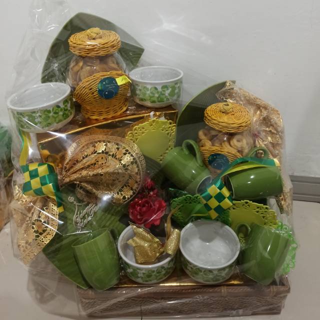 hampers lebaran . Parcel idul fitri Shopee Indonesia