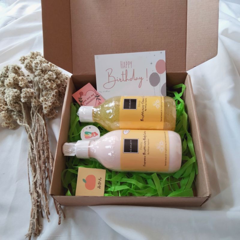 Giftbox Scarlett whitening/Hampers Scarlett whitening/Kado