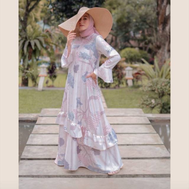 Wearing klamby melati dress blush dan baby blue size s