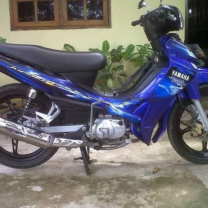 Jupiter Z Warna Biru Hitam