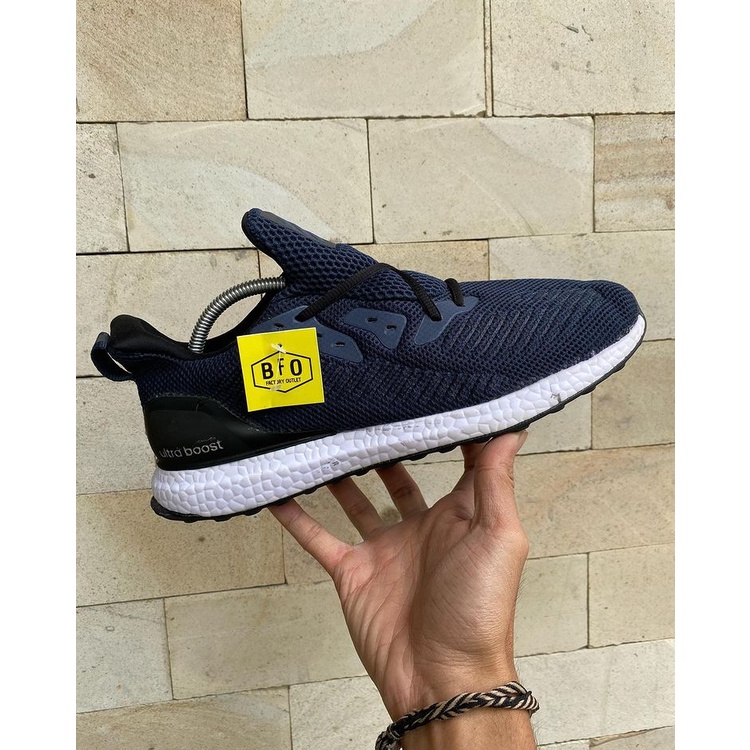 Harga Adidas Ultra Boost Original Second Terbaru Desember 2022 |Biggo Indonesia