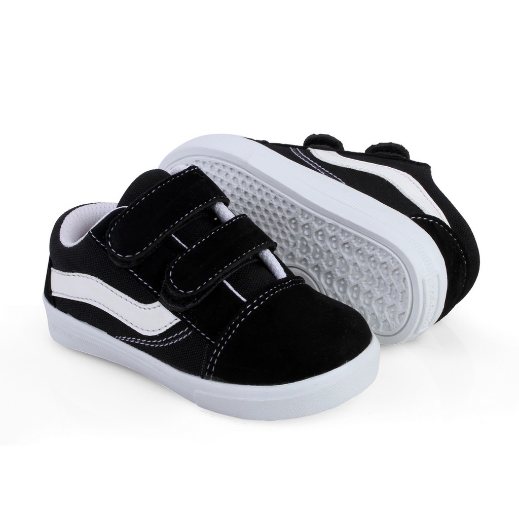 Syalu Sepatu Anak Unisex Umur 1 2 Tahun Lentur Shopee Indonesia