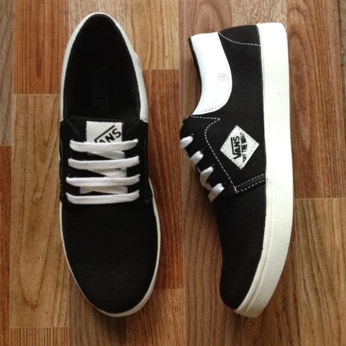 TERMURAH SEPATU CASUAL VANS LIMITED EDITION BLACK WHITE VD5 TARA STORE