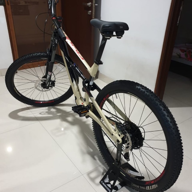 Sepeda MTB Polygon Siskiu D7 Size M Second SOLD Shopee Indonesia