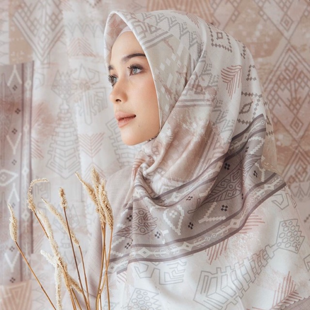 Bajo scarf wearing klamby Shopee Indonesia