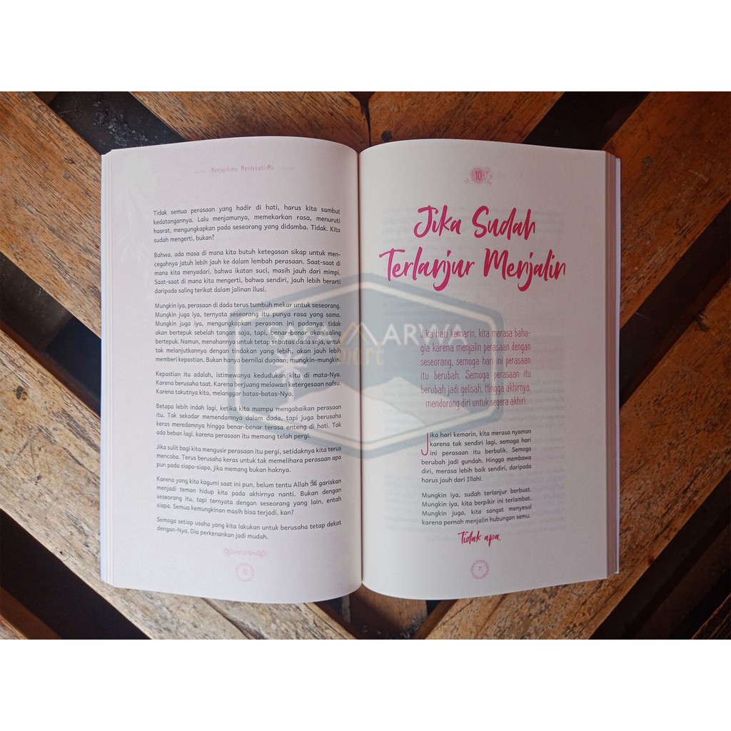 BUKU MOTIVASI ISLAMI - MENJAUHIMU, MENDEKATIMU | Shopee Indonesia