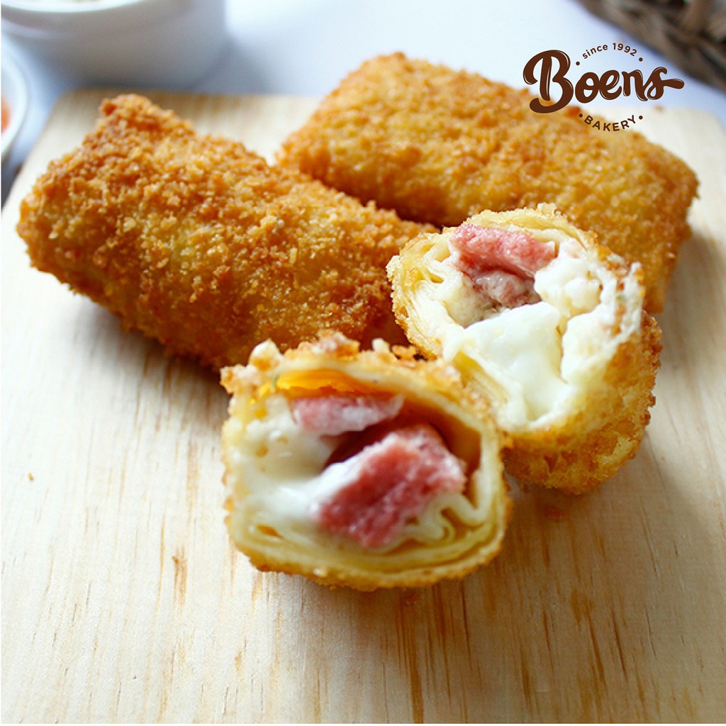 BOENS BAKERY Risoles Smoked Beef / Cheese Mayo (per 2
