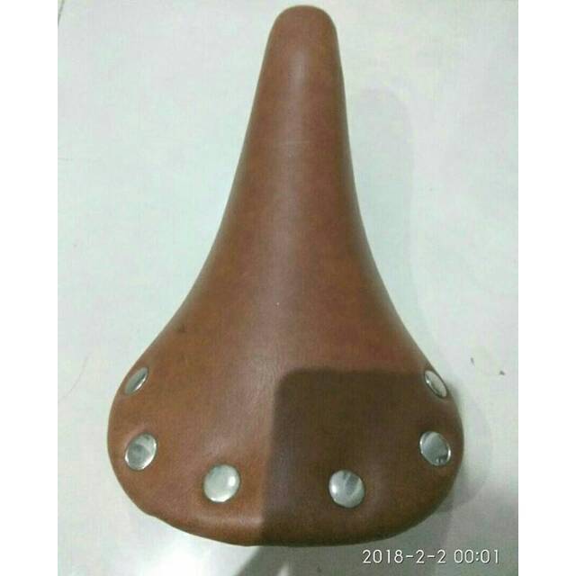 Jual Sadel Fixie Vintage Coklat Classic Kancing Sepeda Gowes Balap Roadbike Jadul | Shopee Indonesia