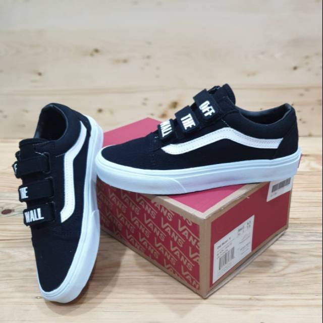 Sepatu Vans OS Velcro Black White Off The Wall Shopee Indonesia
