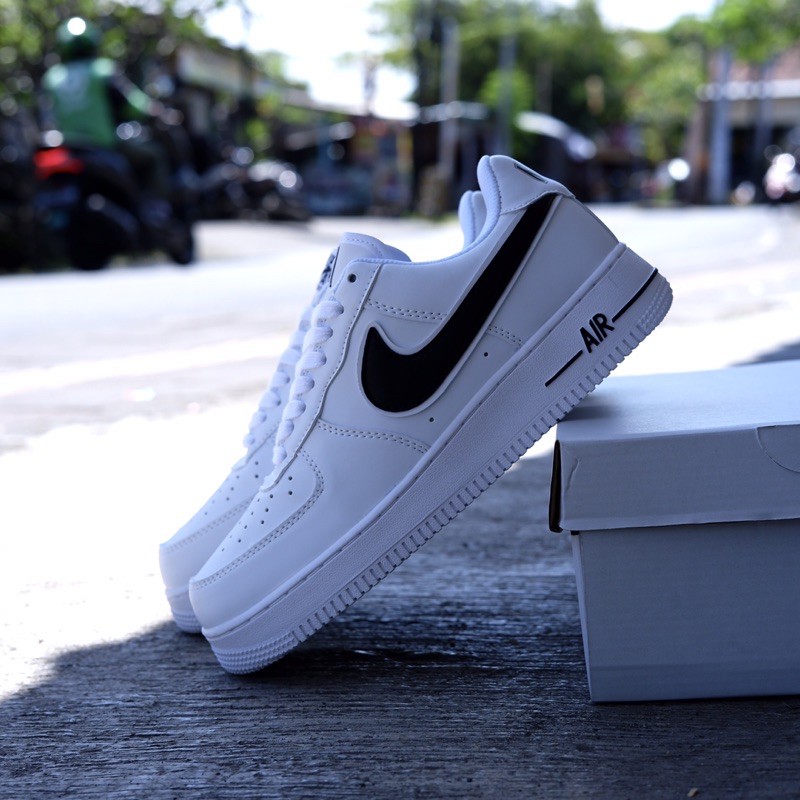 Jual Sepatu Sneakers Nike Air Force 1 White Black Premium Quality | Shopee Indonesia