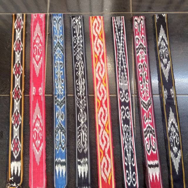 Ikat kepala motif dayak Shopee Indonesia