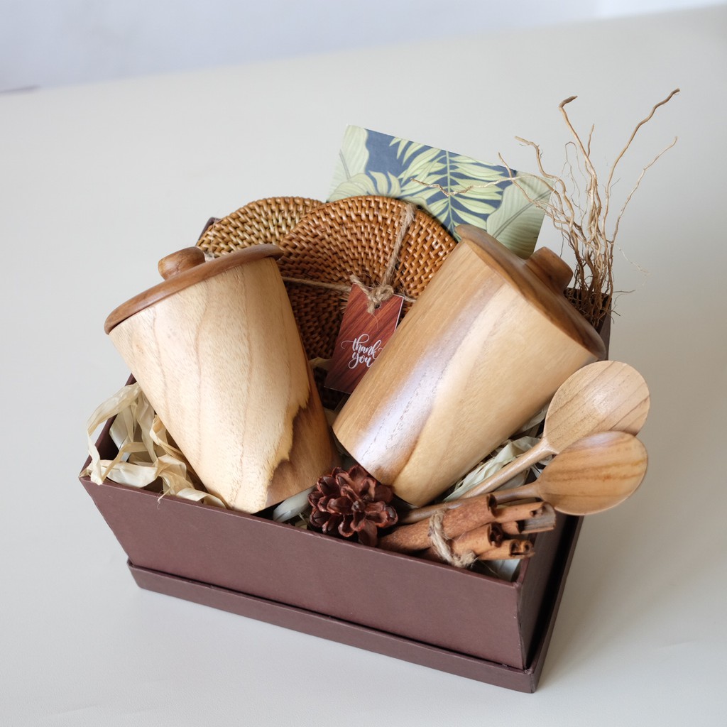 Dekayu Hampers Pernikahan Velly 02 / Birthday Gift Box