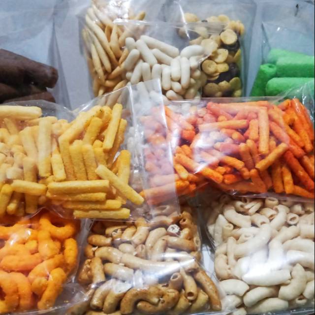 Aneka cemilan 5rb/bungkus. | Shopee Indonesia