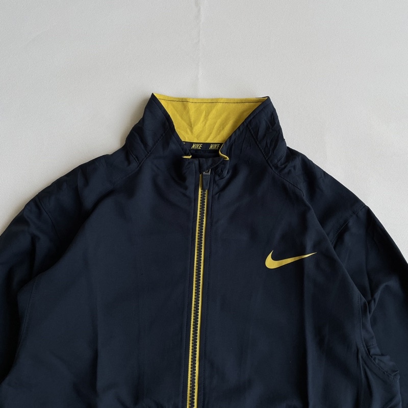 Jual Nike Track Jacket Thrift/Secondhand Shop Shopee Indonesia