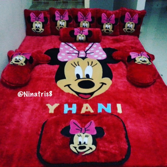 Karpet karakter bulu rasfur murah INOAC 5cm uk 150x200 motif minnie mouse  merah | Shopee Indonesia