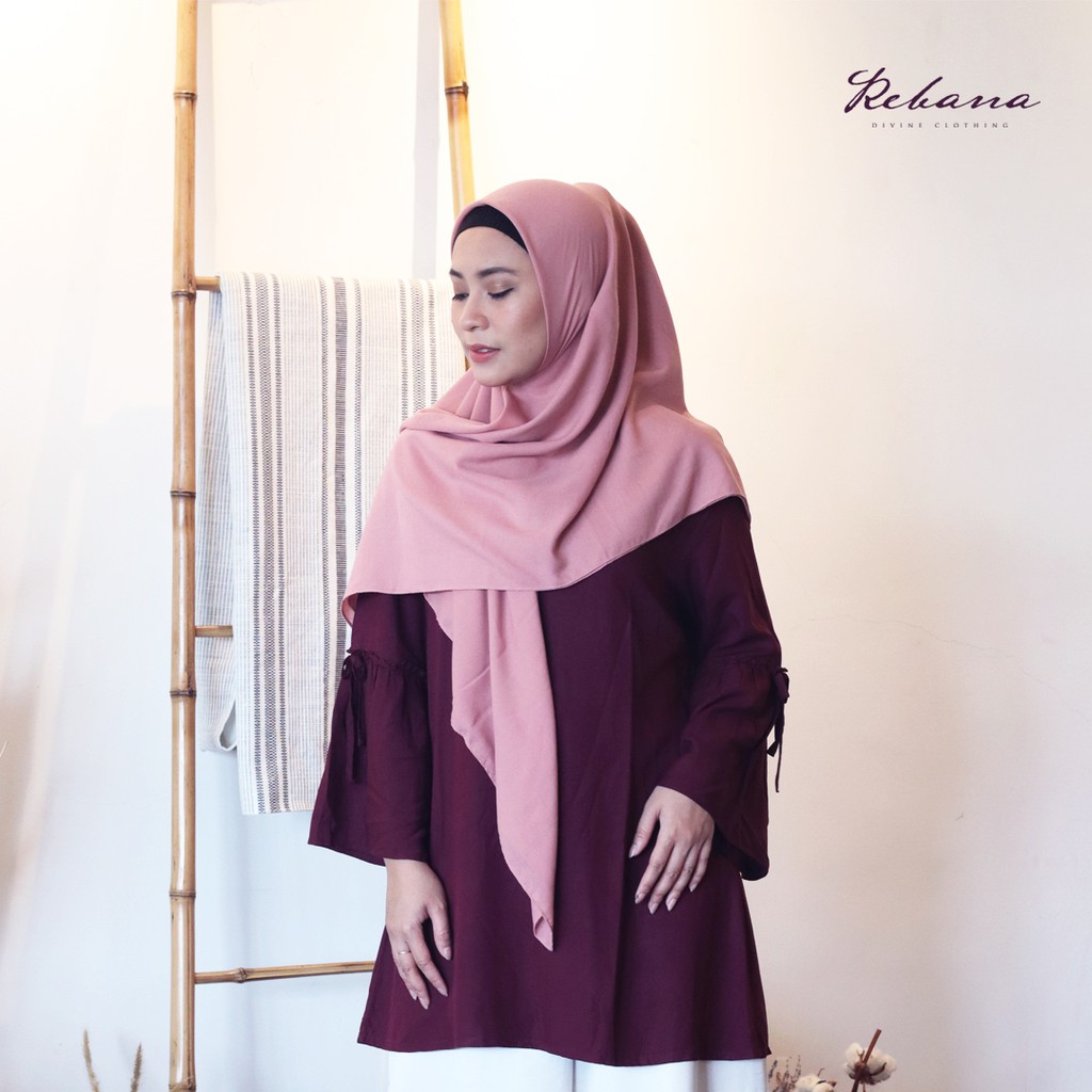 Hijab / Jilbab Segiempat Voal Square Premium Jena 120x120 by Rebana