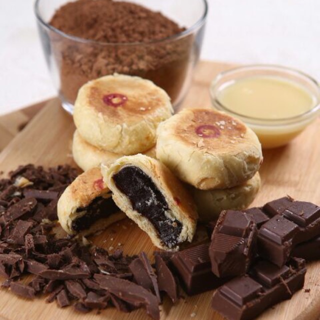 Jual Bakpia Coklat (Chocolate Pie) By Bakpia Balong Solo | Shopee Indonesia