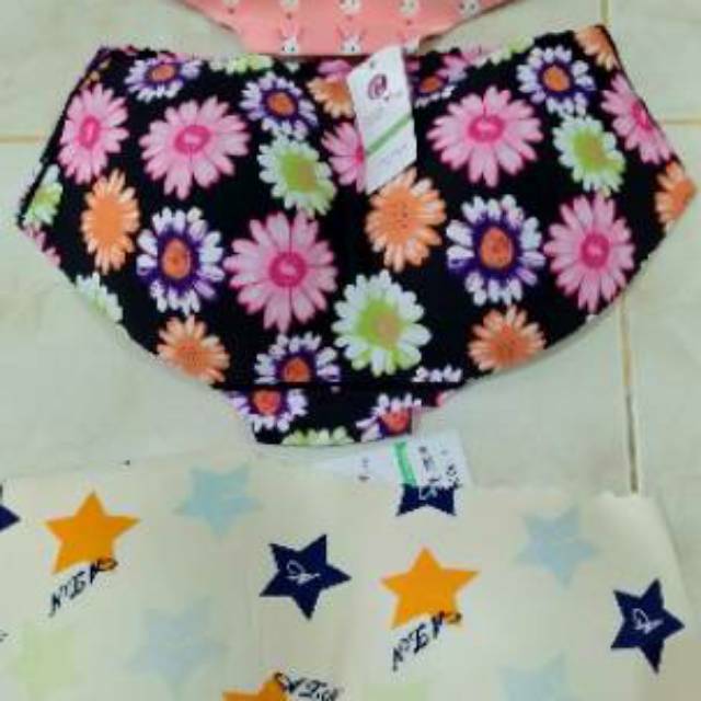 Celana dalam busa chelyne / celana busa anti tepos / celana dalam pembesar bokong / pantat palsu