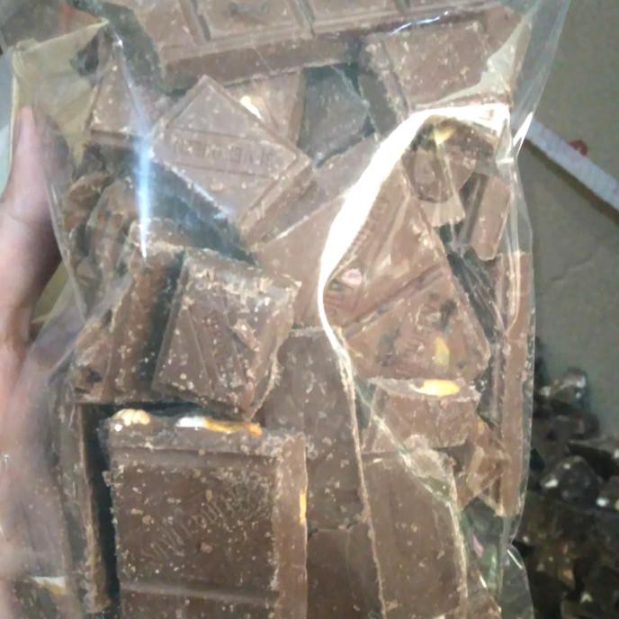 Jual Cokelat Patahan Silverqueen Kemasan --250Gr | Shopee Indonesia