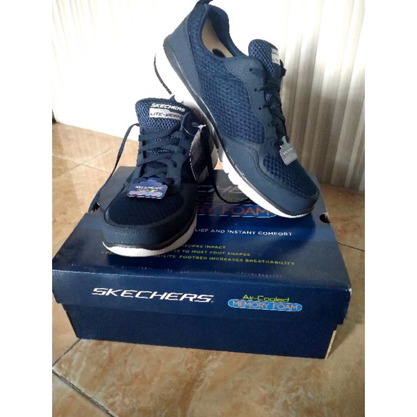 Jual Sepatu Original Murah Skechers Lite Weight Air Cooled Memory Foam | Shopee Indonesia