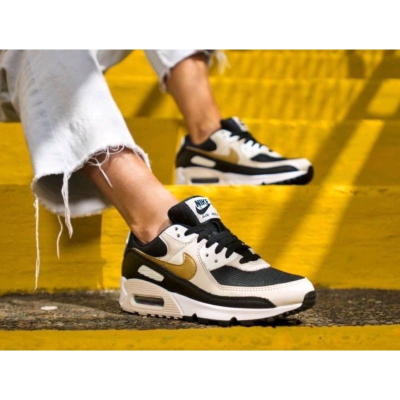 Jual Nike Air Max 90 Black Metallic Gold Premium Original | Shopee Indonesia