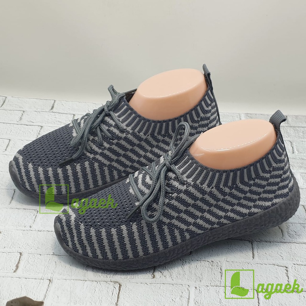 PENGHABISAN STOK SALE Sepatu Anak Cowok Cewek Usia 5 6 Tahun / Sepatu