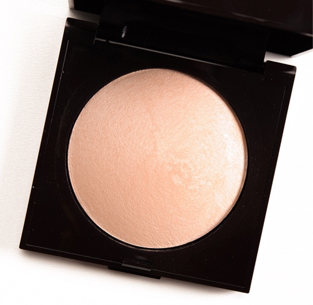 Jual Laura Mercier Highlight 01 Matte Radiance Baked Powder | Shopee Indonesia