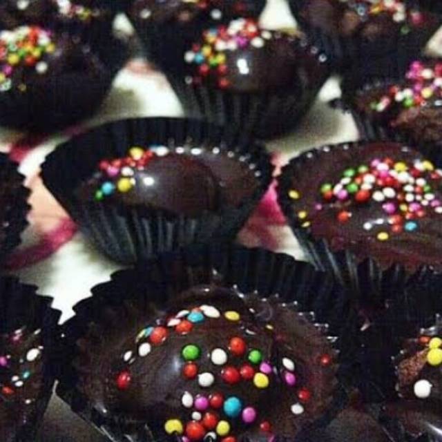 Promo asyik kue kering coklat coco crunch new 250 gram Shopee Indonesia