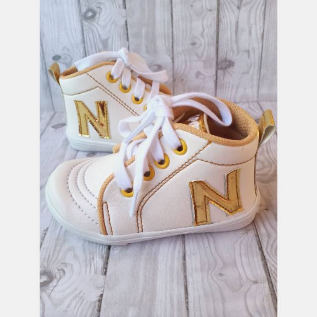 Sepatu anak laki laki perempuan usia 1 2 3 tahun sol lembut sneaker