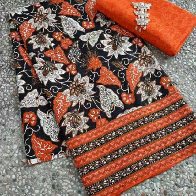 ARD KAIN BATIK MOTIF BUNGA PUTIH EMBOS BATIK PEKALONGAN / BATIK ORI PEKALONGAN Shopee Indonesia
