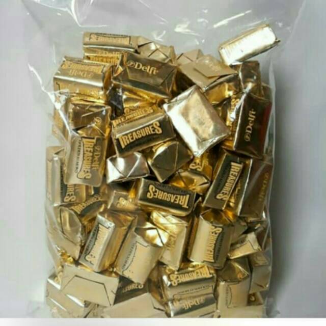 ( 1 KG ) Coklat Delfi Treasure Almond Gold 1kg Coklat isi kacang almond