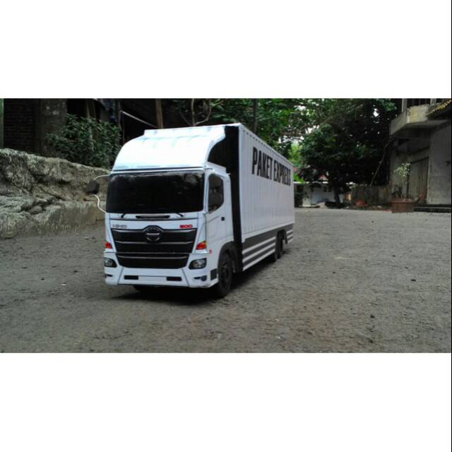 Livery Truk Hino 500 Box download livery bussid stj