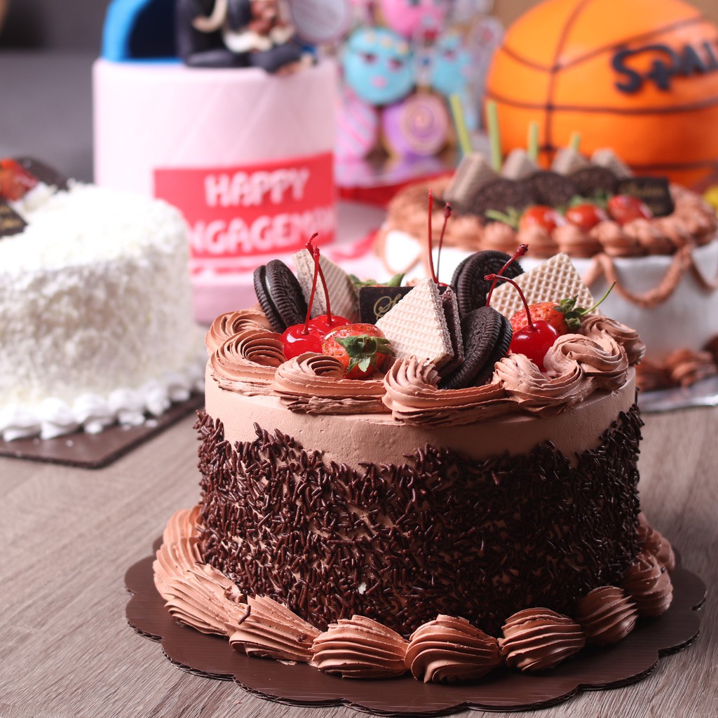 Kue Ulang Tahun Ovomaltine & Meses (diameter 16 cm) Shopee Indonesia