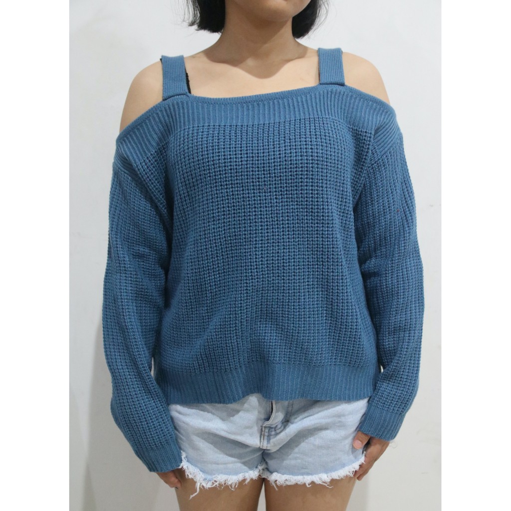 Jual (Preloved) Off Shoulder Sweater | Shopee Indonesia