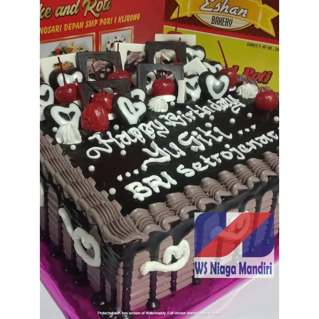 Jual Roti Ulang Tahun-Blackforest Coklat Ganas Kotak 21 Cm | Shopee Indonesia