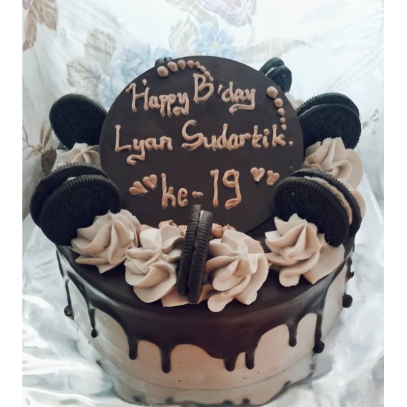 Jual Cake Ultah Dewasa Coklat/Cake Coklat/Cake Ultah Diameter 18Cm | Shopee Indonesia