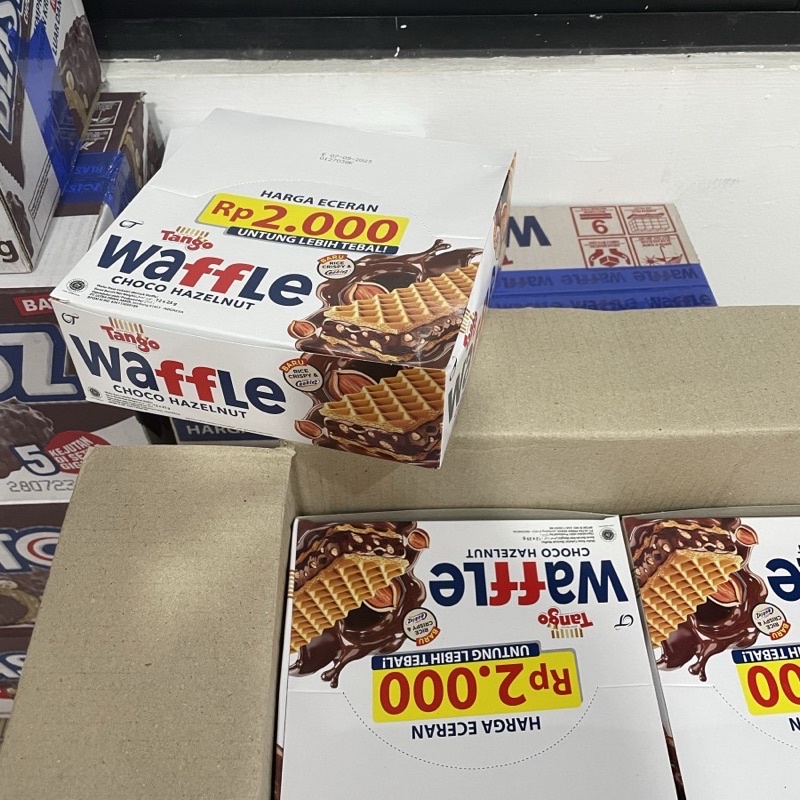 Jual Tango Waffle 2000an 1 box isi 12 Shopee Indonesia
