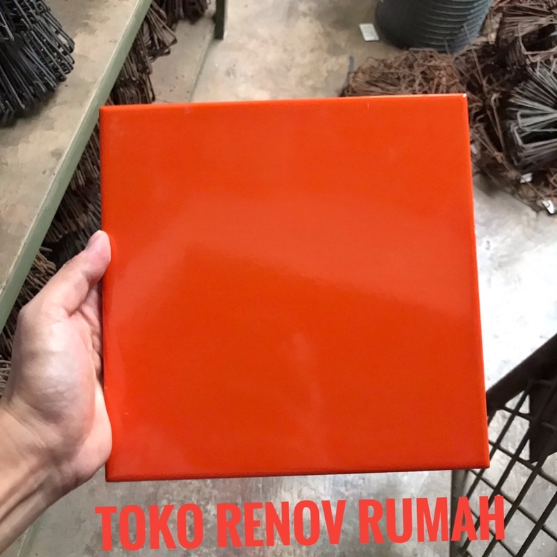 Jual keramik 20x20 orange stabilo (glossy)/ keramik dinding orange